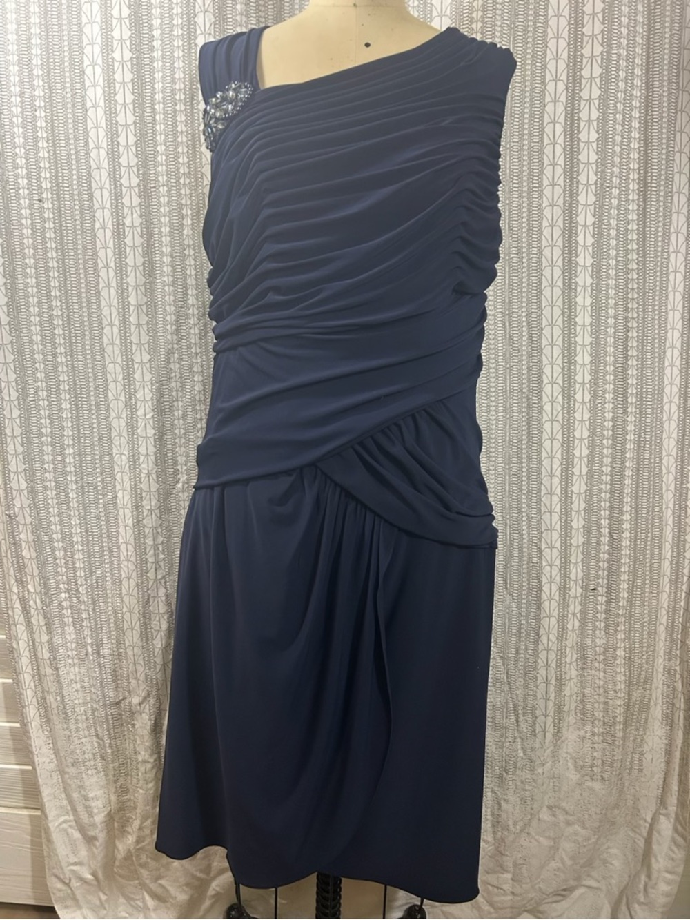 Adrianna Papell Navy One-Shoulder Ruched Midi Dress with Embellished Shoulder